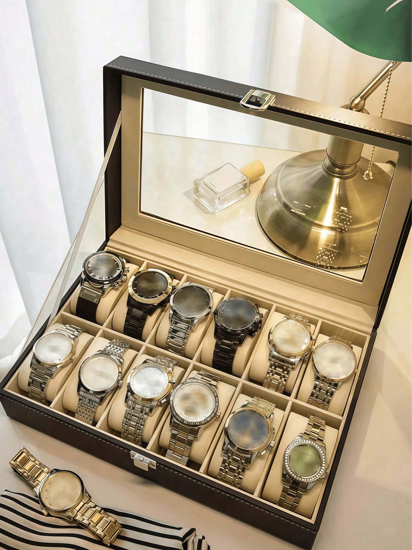 Kilitli Deri Saat Kutusu, Büyü - Men Accessories Box incelemesi ve fiyatı